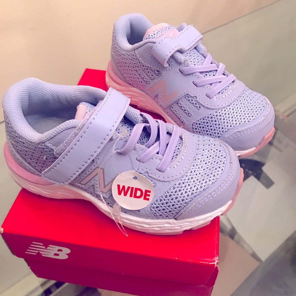 Size 7 toddler girls New balance. BRAND NEW. Lavender